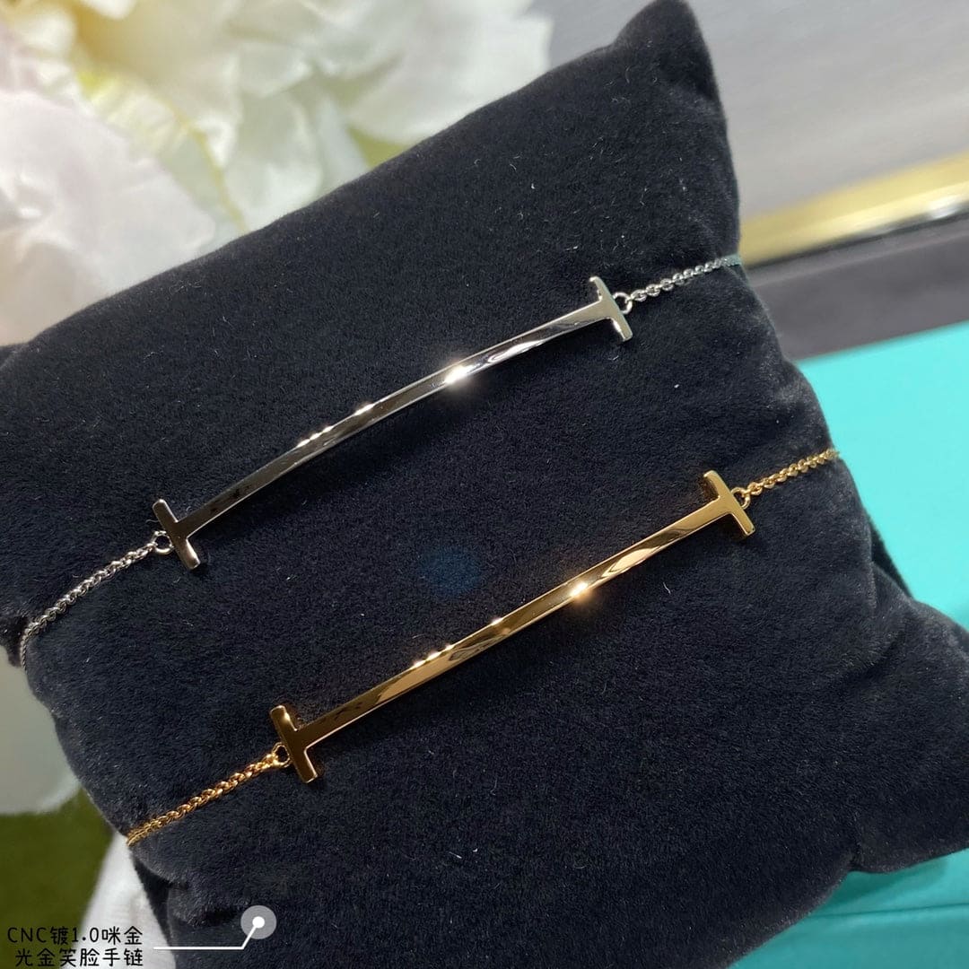 18K Tiffany Smile Bracelet