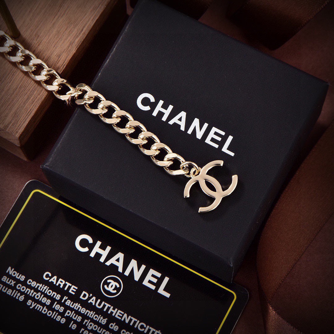 18K  Chanel Crystals Choker Necklace